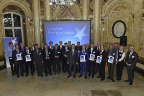 Vertreter von insgesamt 20 Stadt- und Landkreisen kamen zur Preisverleihung im Mamorsaal des Neuen Schlosses in Stuttgart zusammen.